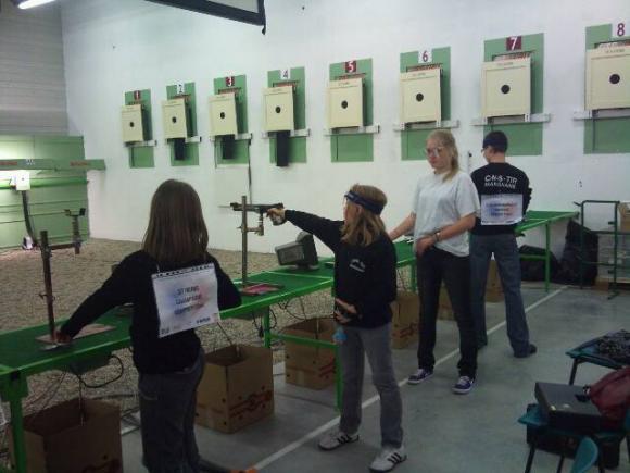 C.FRANCE 2011 FRANCHI Yohan minime au pistolet 10 m olympique et Pauline BARRIAL Poussine.jpg C.FRANCE 2011 FRANCHI Yohan minime au pistolet 10 m olympique et Pauline BARRIAL Poussine.jpg
